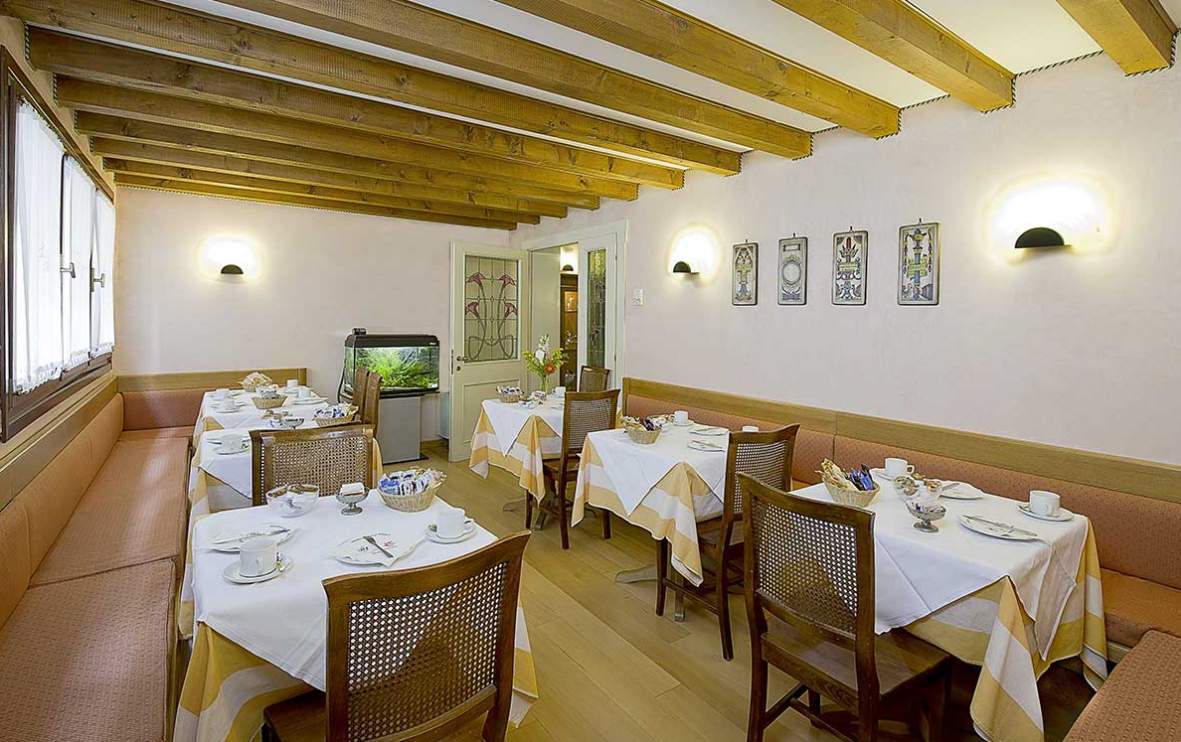 Spagna Hotel 3*