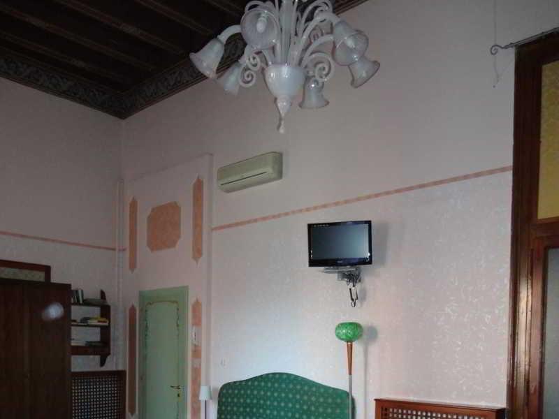 Palazzo Lion Morosini Venezia