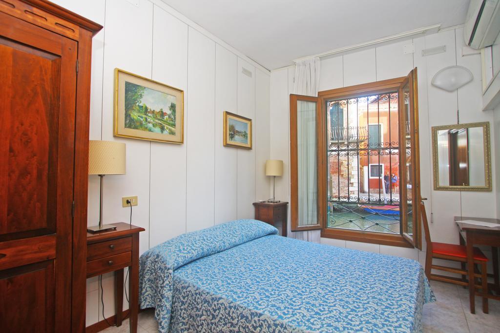 Dalla Mora Venice