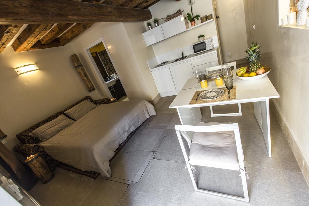 Studio Frari Wifi Apartment Venice