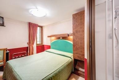 Hotel Antica Casa Carettoni 3*