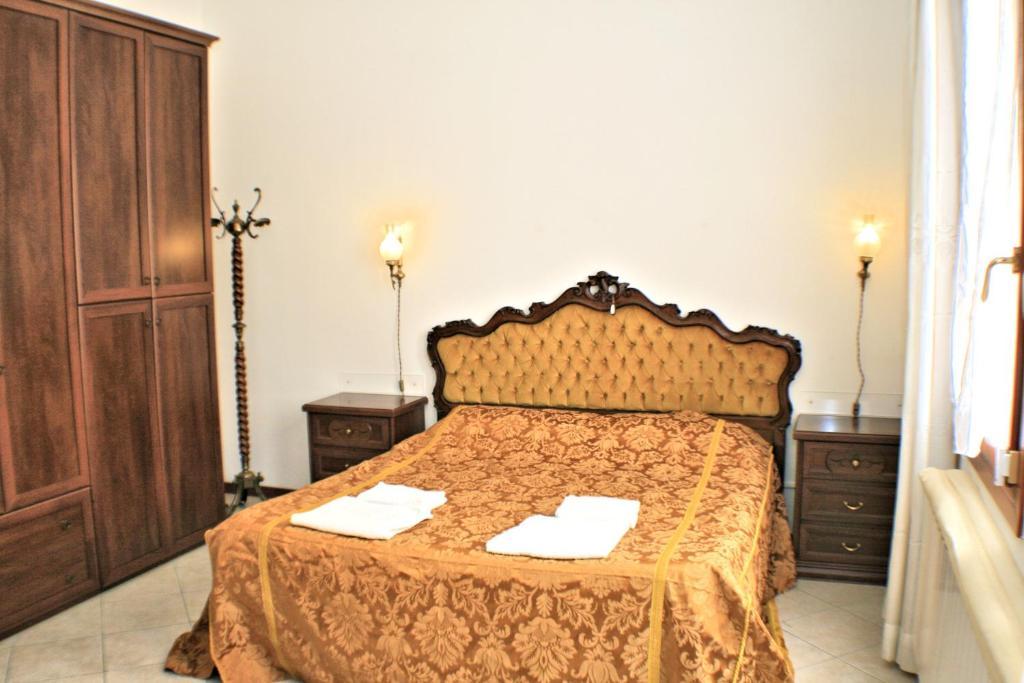 Queen House Venice