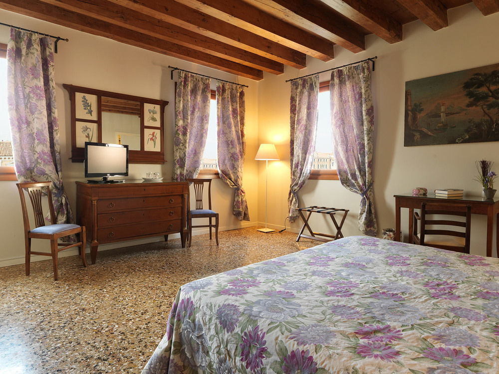 Ai Santi Apostoli 3* Venezia