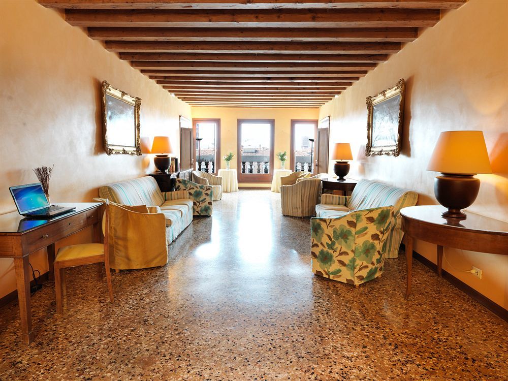 Ai Santi Apostoli 3* Venezia
