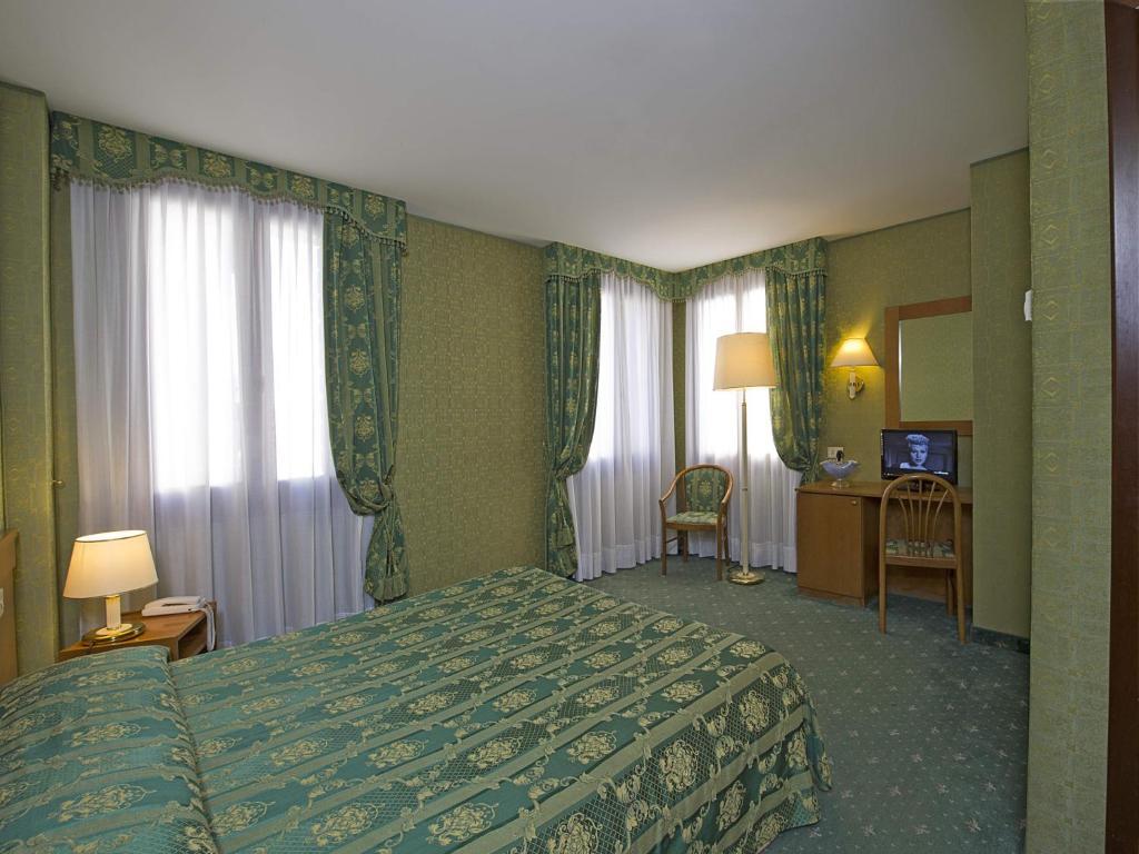 Spagna 3* Venice