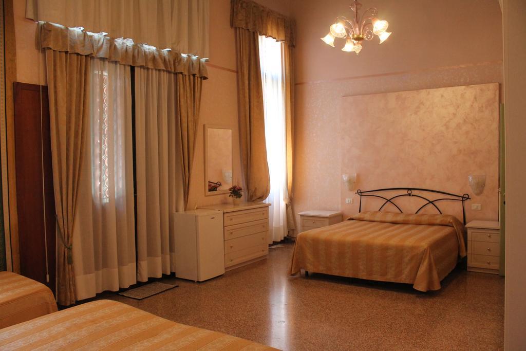 Palazzo Lion Morosini 3* Venezia