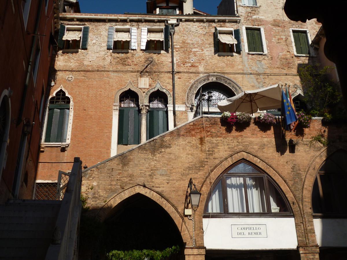 Affittacamere Palazzo Lion Morosini 3*