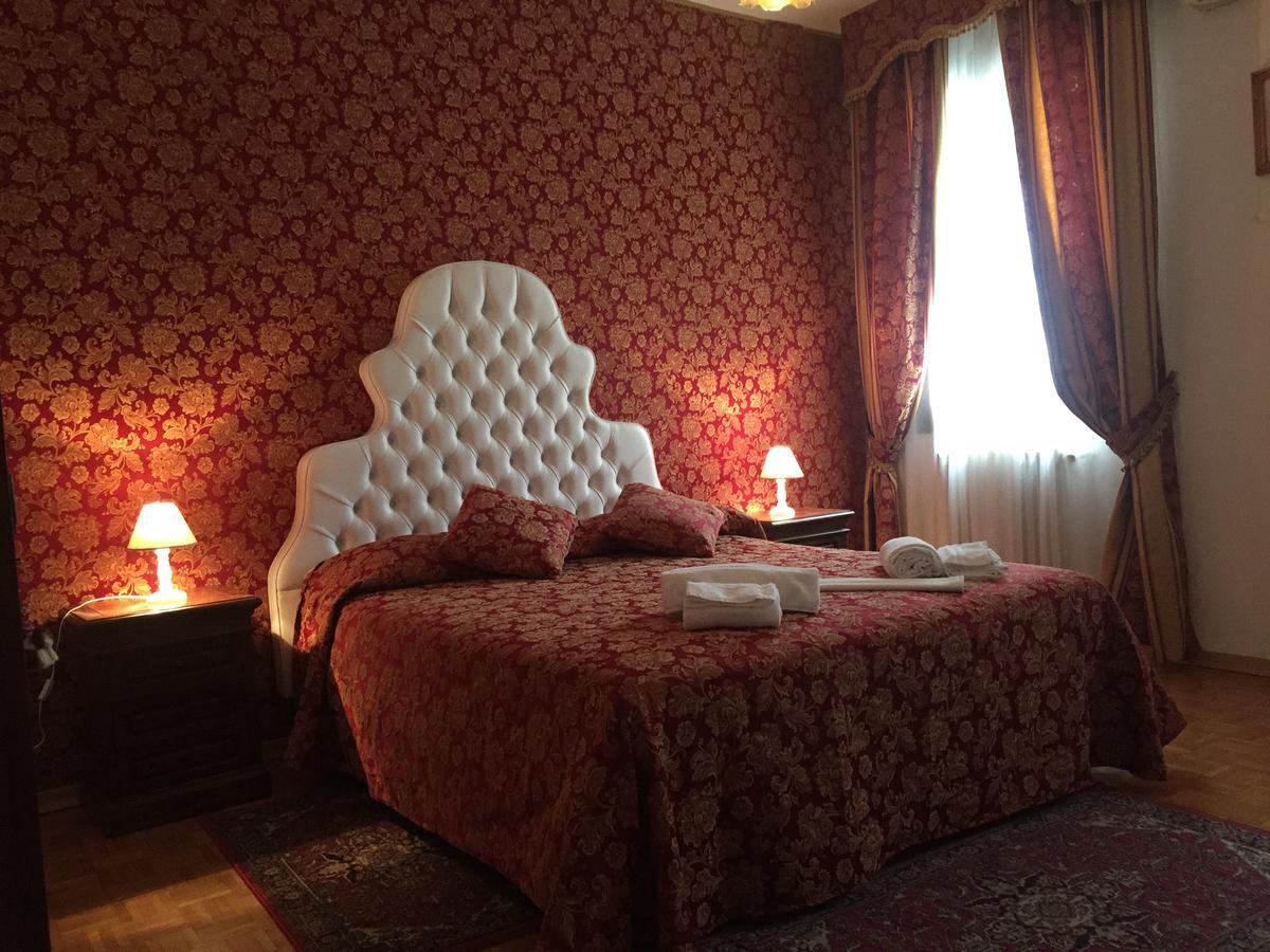 Guest house Residenza Rialto 3*