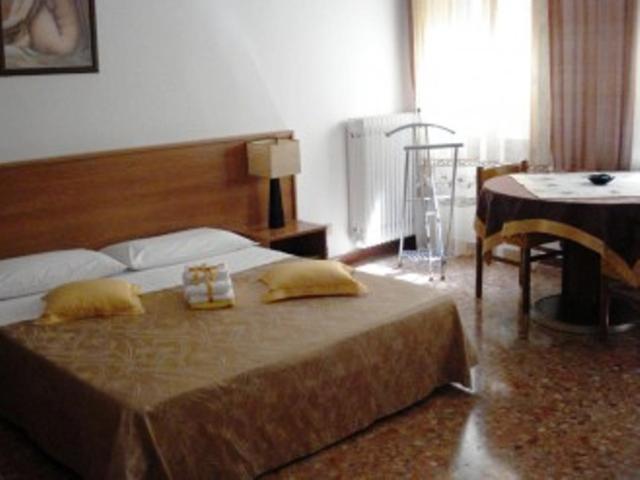 Guest house Santa Sofia 2*