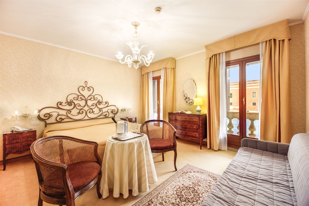 Bw Premier Collection Chc Continental Hotel 4*