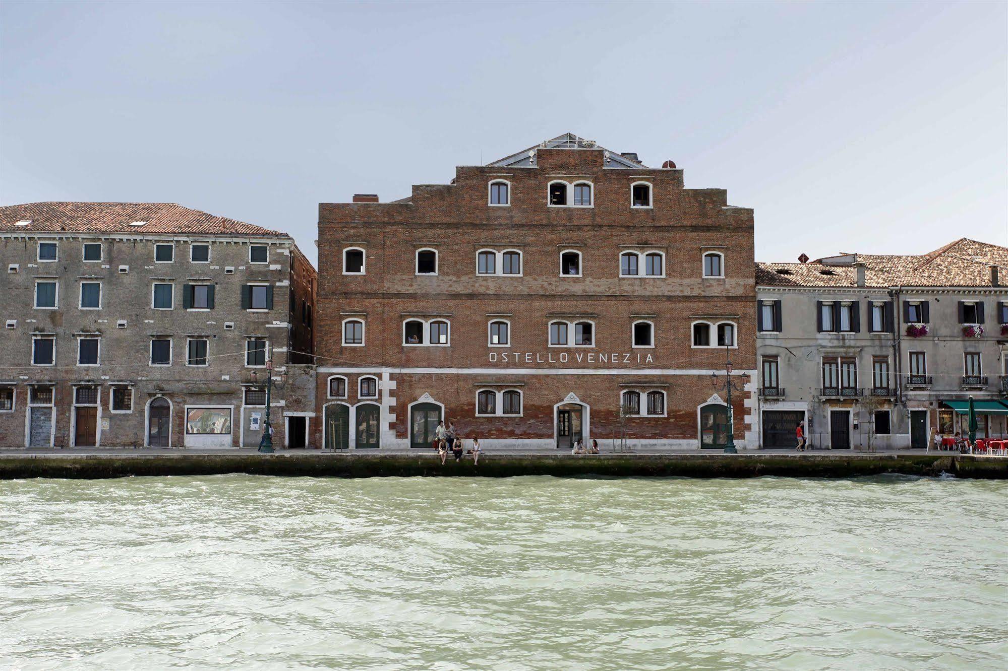 Generator * Venice