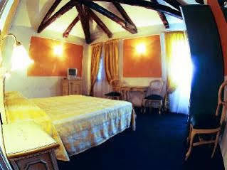 Corte Rossa Bed & Breakfast