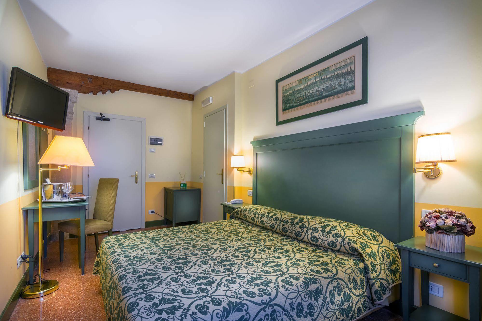 Hotel Palazzo Marcello Al Sole 3*