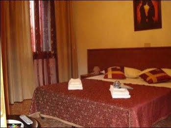 Guest house Santa Sofia 2*