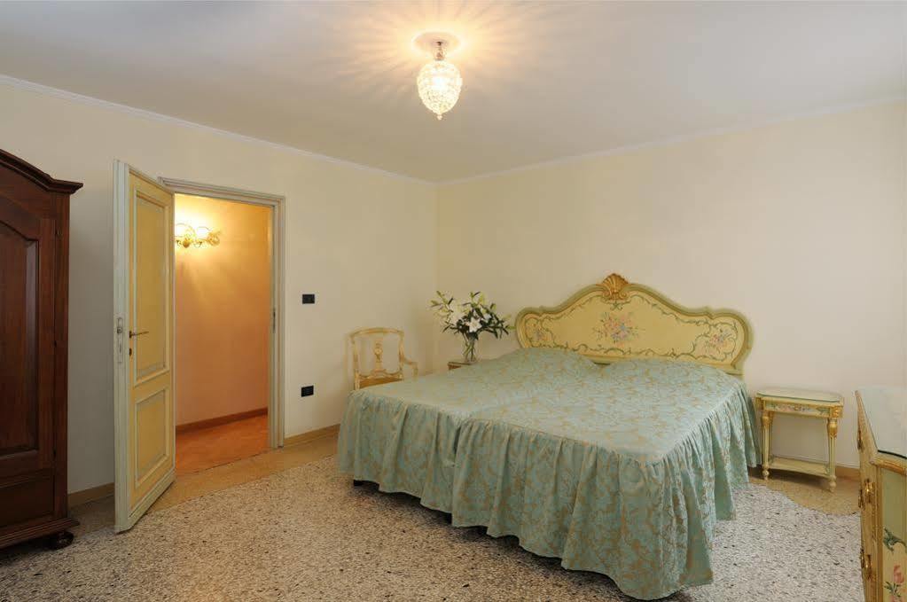 Canal Riva De Biasio Guest house