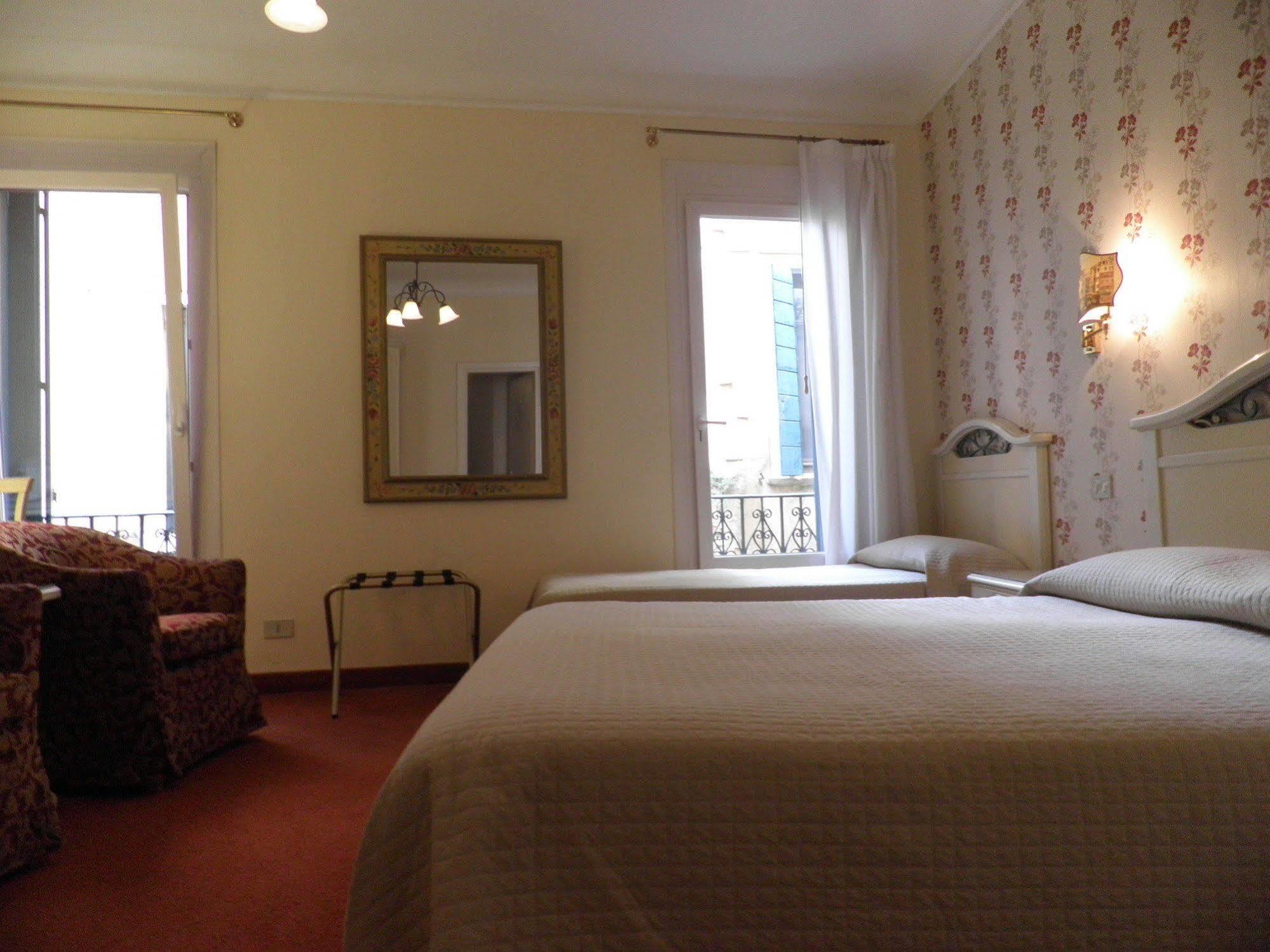 Al Campaniel Bed & Breakfast 2*