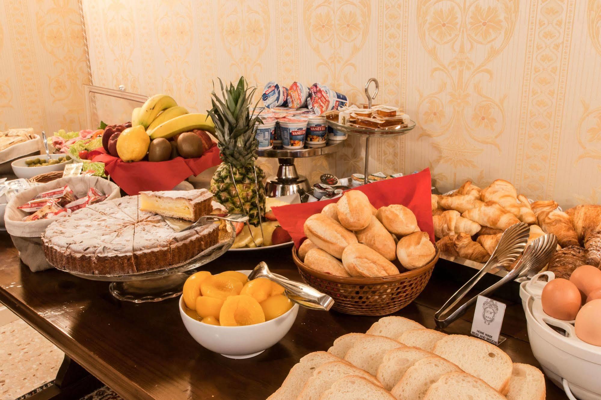 Dimora Marciana Bed & Breakfast
