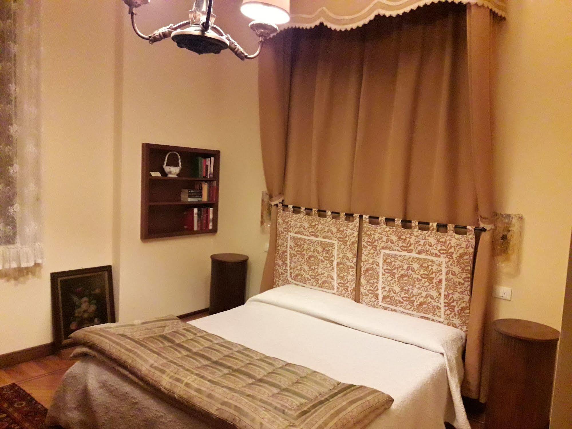 Residenza Ca' Corner Acomodação com café da manhã  2*