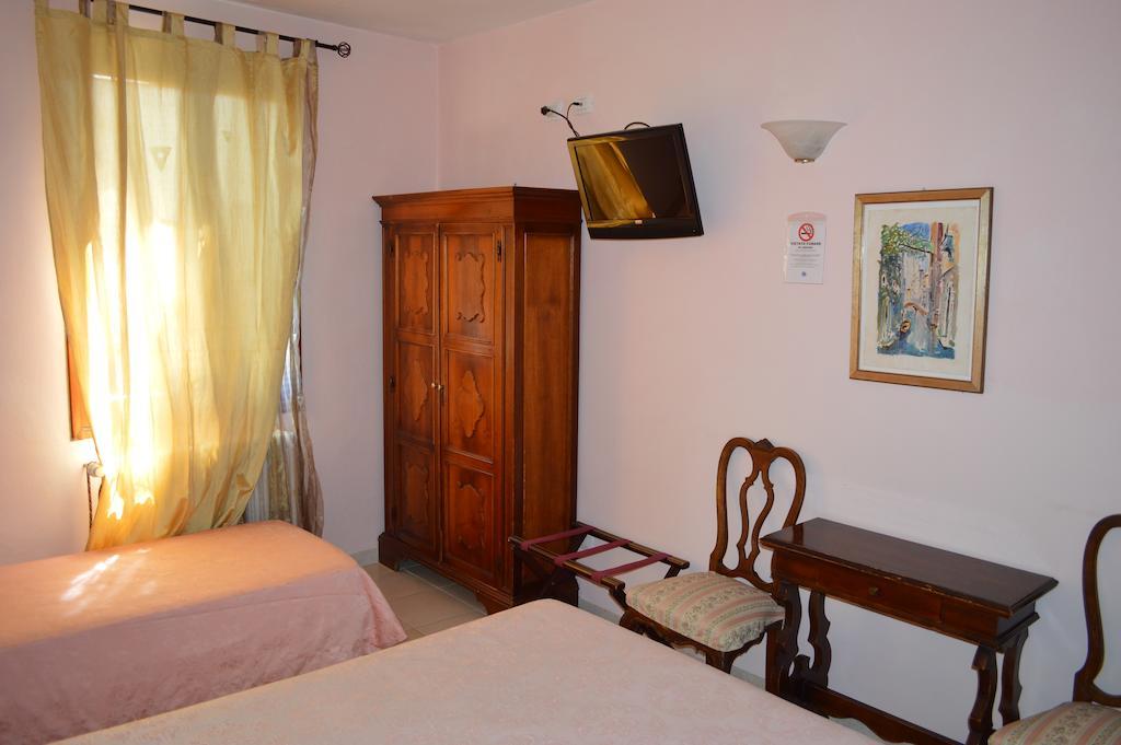 Salieri Hotel *