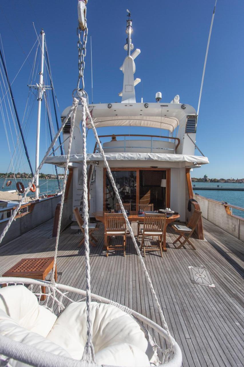 Yacht Bert Venezia 5* Venice