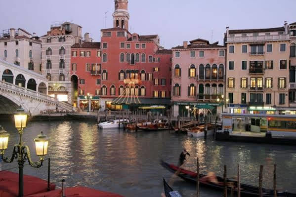 Ca Rialto 3* Veneza