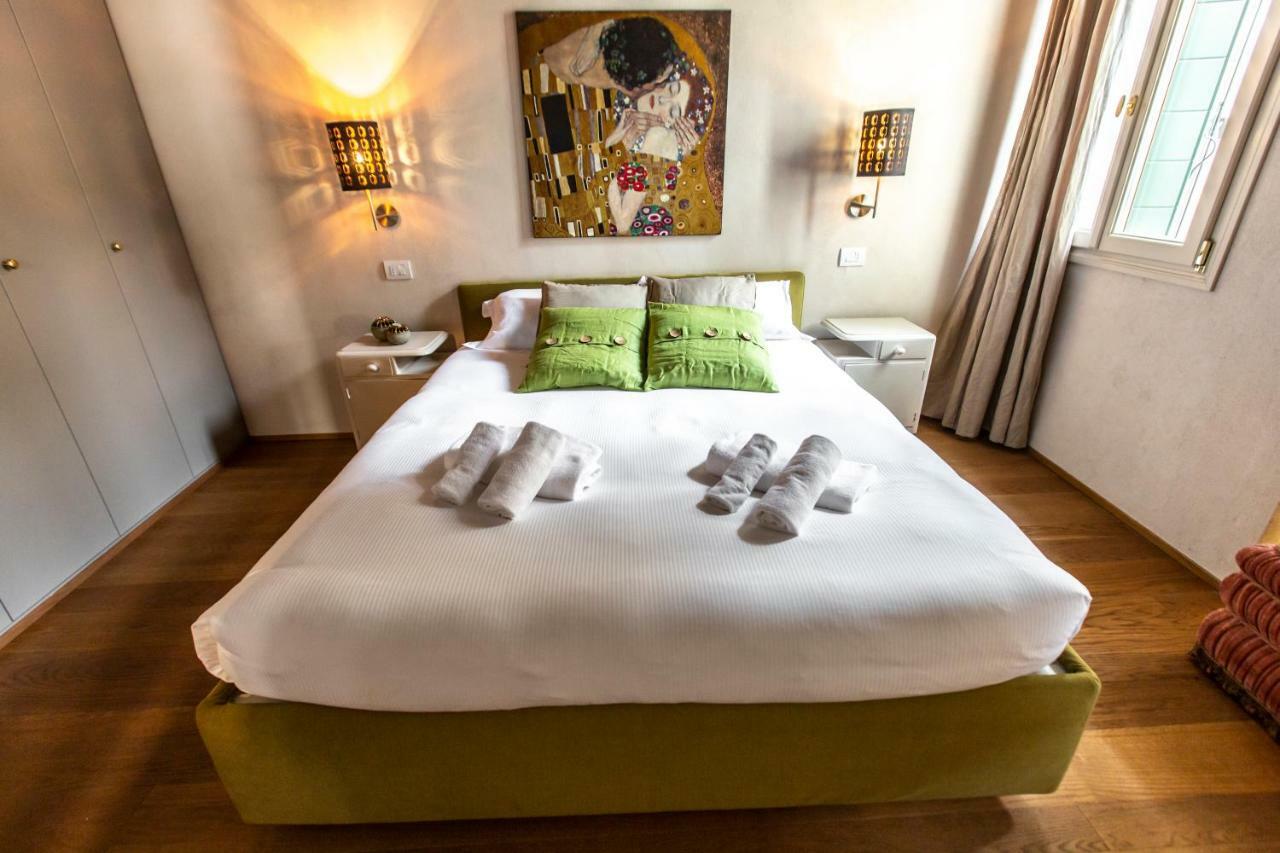 Apartment Santa Fosca Canal View R&r Venice