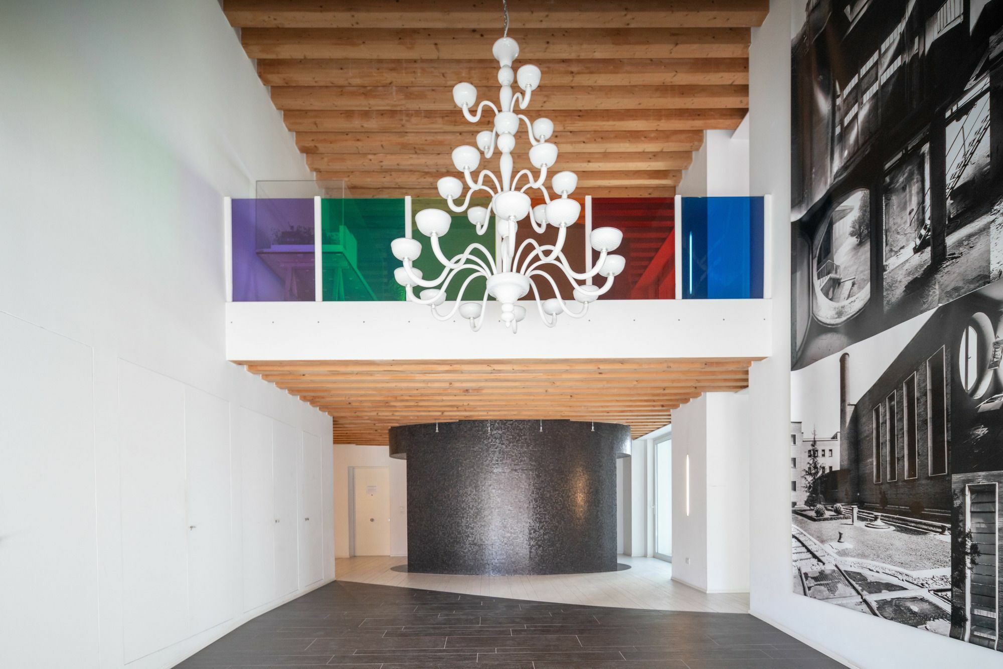 Loft 96 *