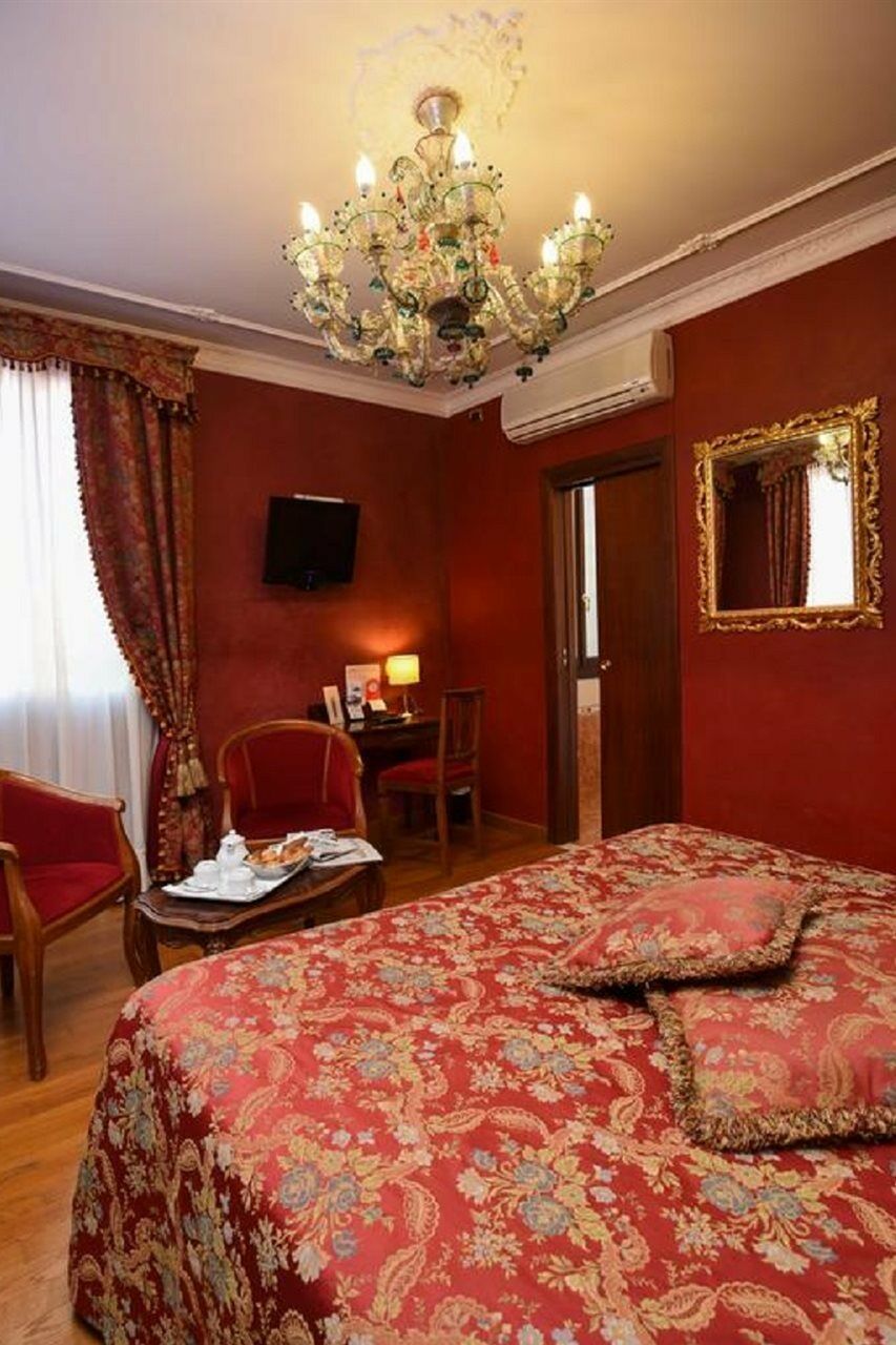 Ca' Alvise Hotel