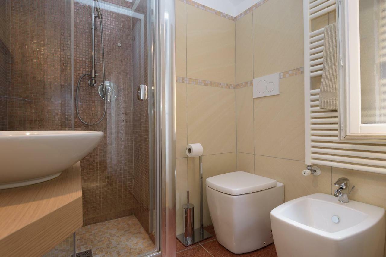 Rialto Secret Terrace Apartment Venice