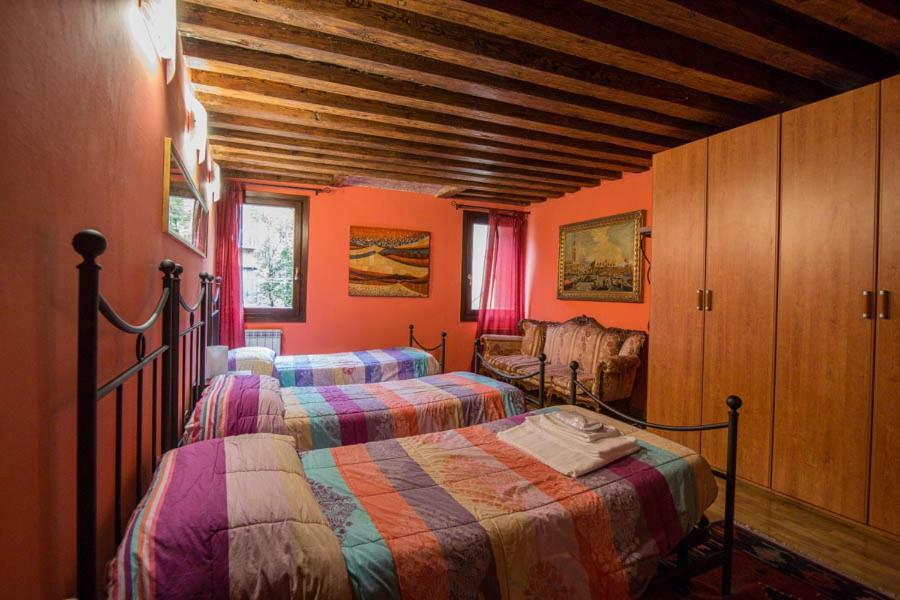 Between The Channels, In San Marco Apartment *
