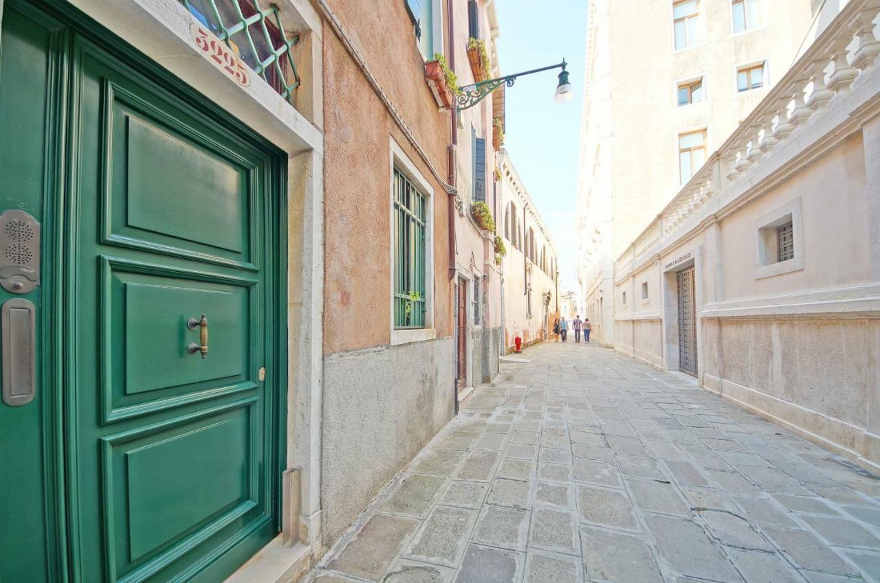 Dolcevita N 111 * Venice