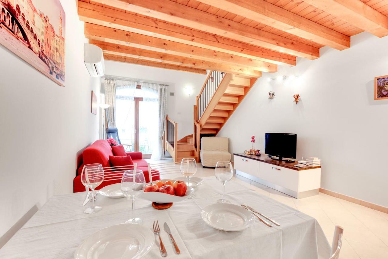 Apartment Little Canal 8 *