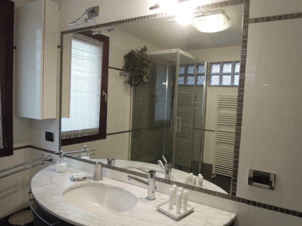 Ca' Delfina Apartment *