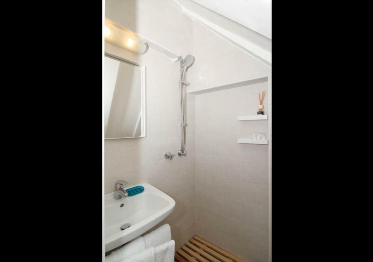 Apartment Carbona