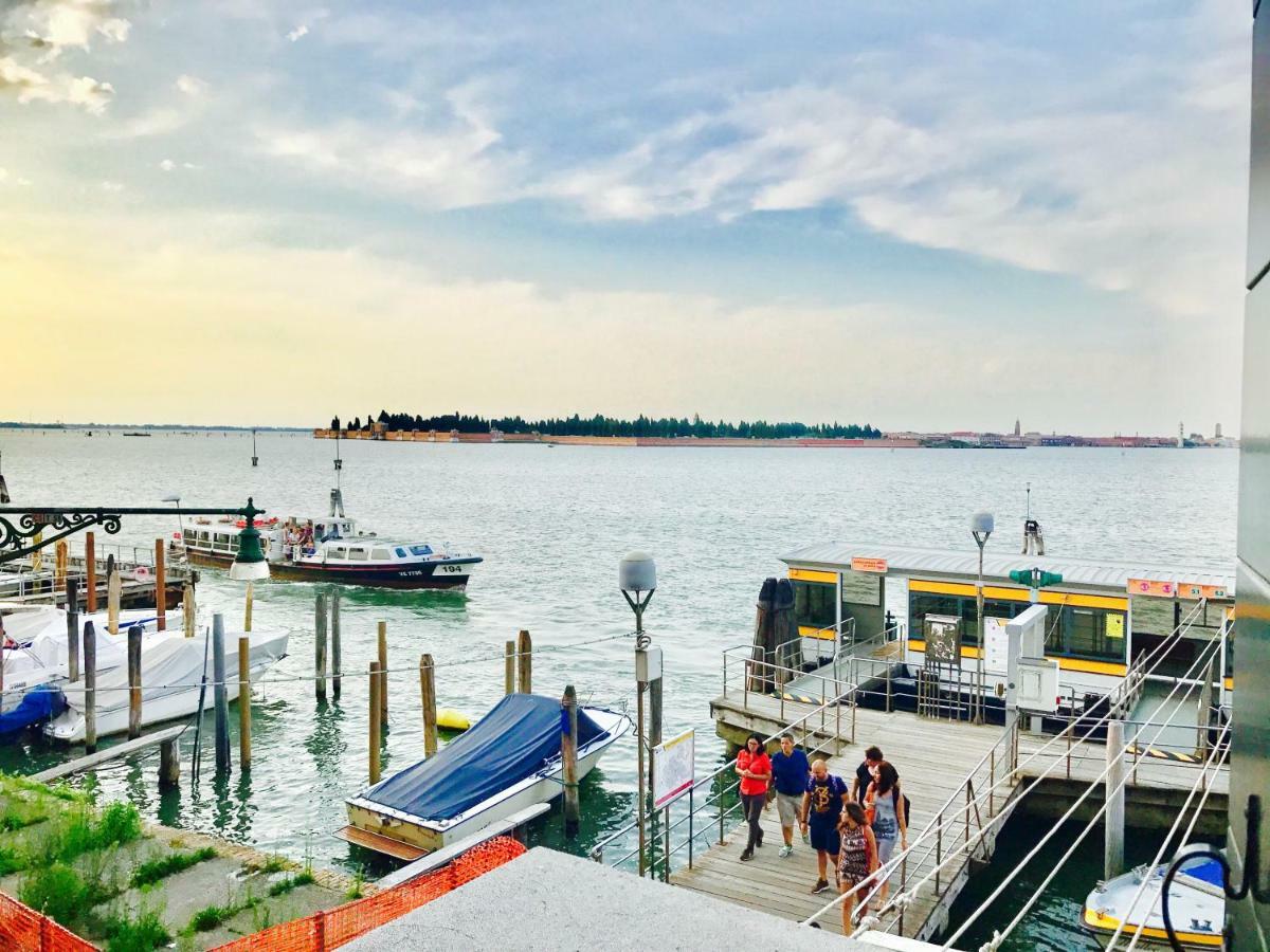 Ca' Monica Panoramic-canal View, Biennale Apartamento