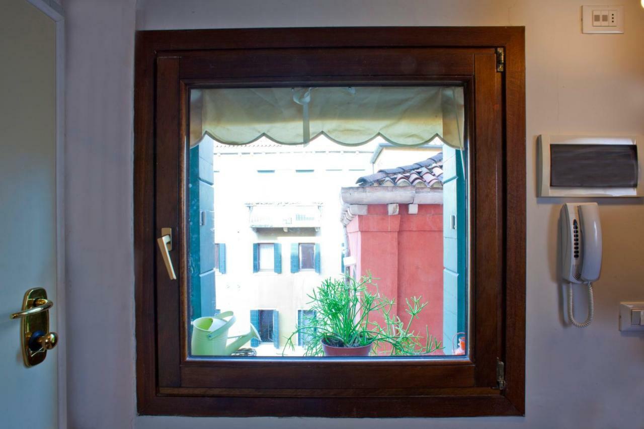 Al Mezzanino, Palazzo Torniello Venice