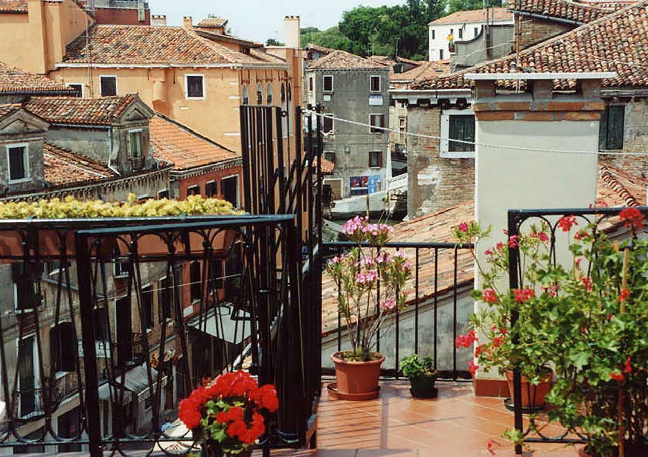 Le Mansarde Deluxe Guest house
