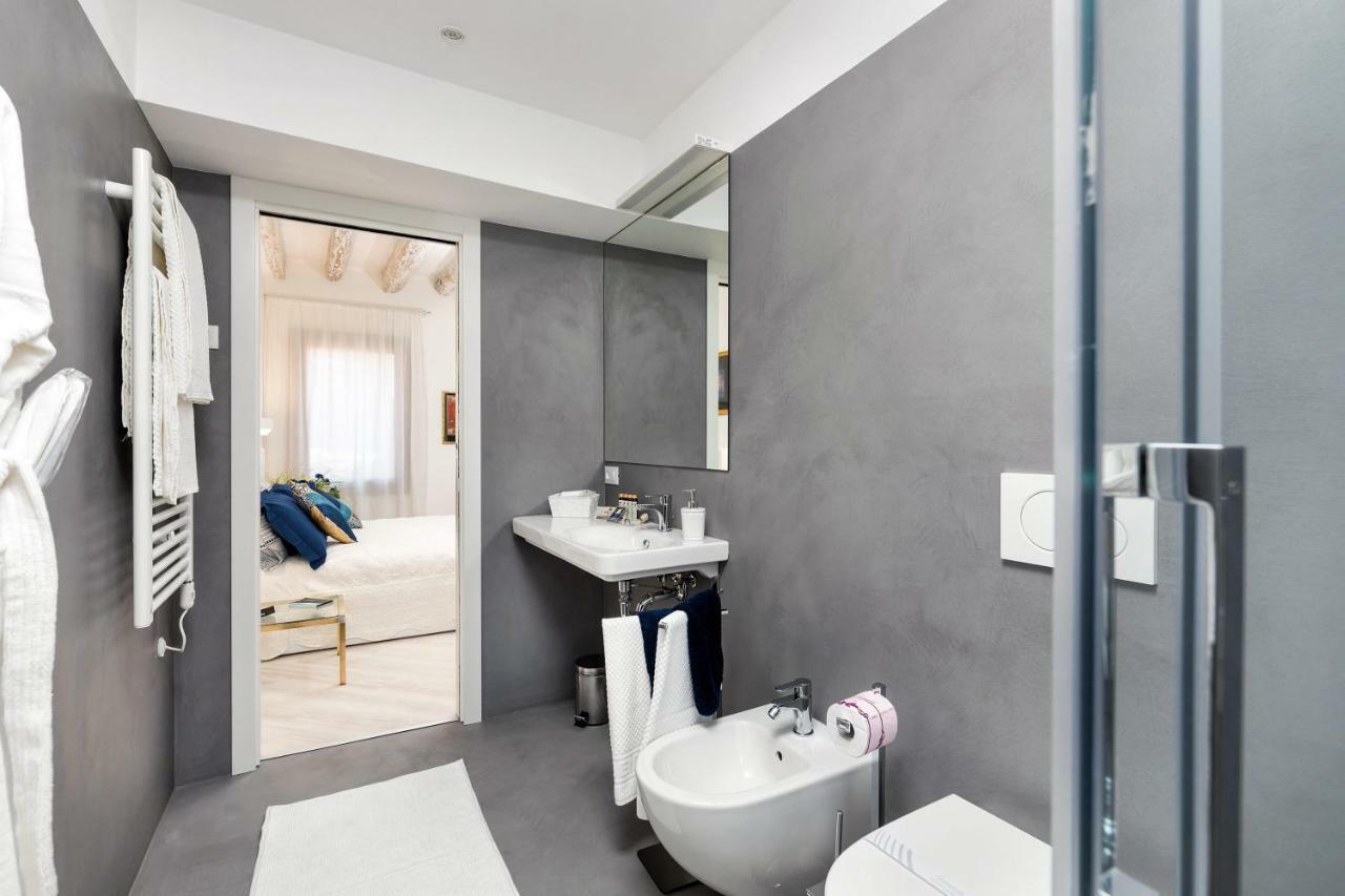 Heaven Biennale, The Elegant Apartment *