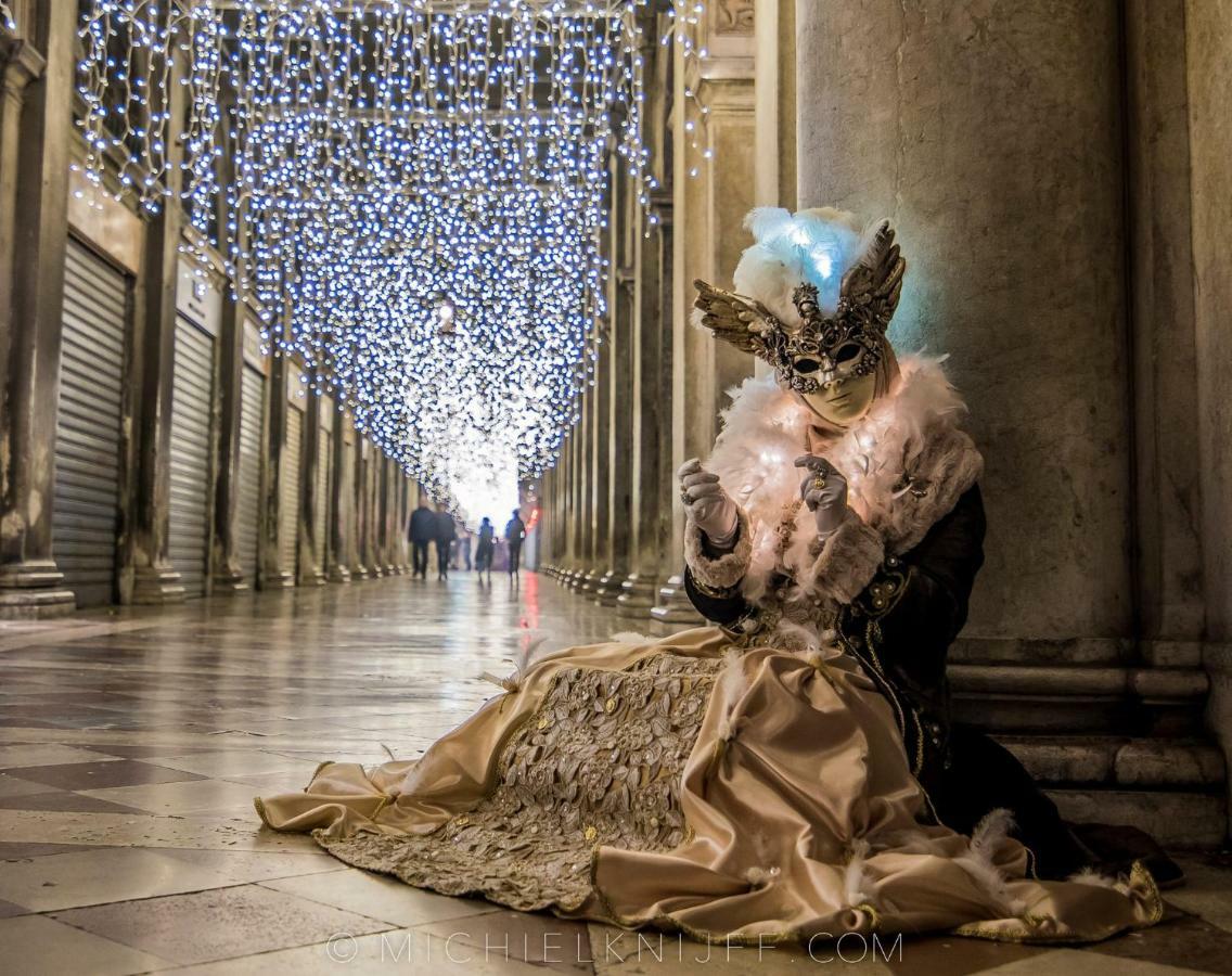 Heaven Biennale, The Elegant *