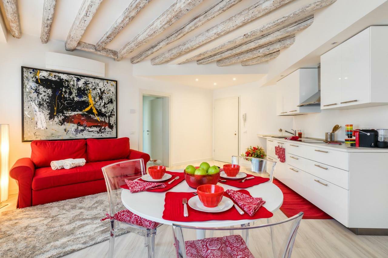 Heaven Biennale, The Elegant Apartment *