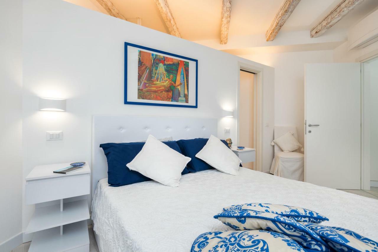 Heaven Biennale, The Elegant Apartment *