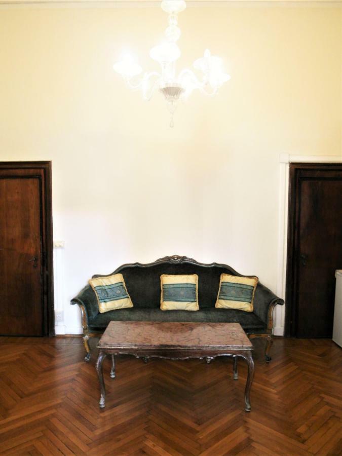 Guest house Noble Palace Grand Canal *