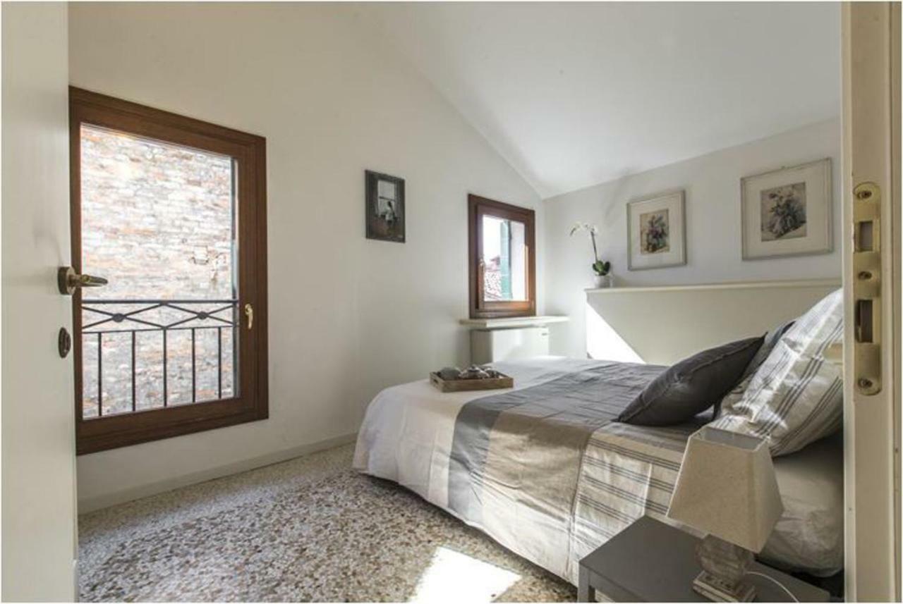 Apartment Lovely San Basilio Venice