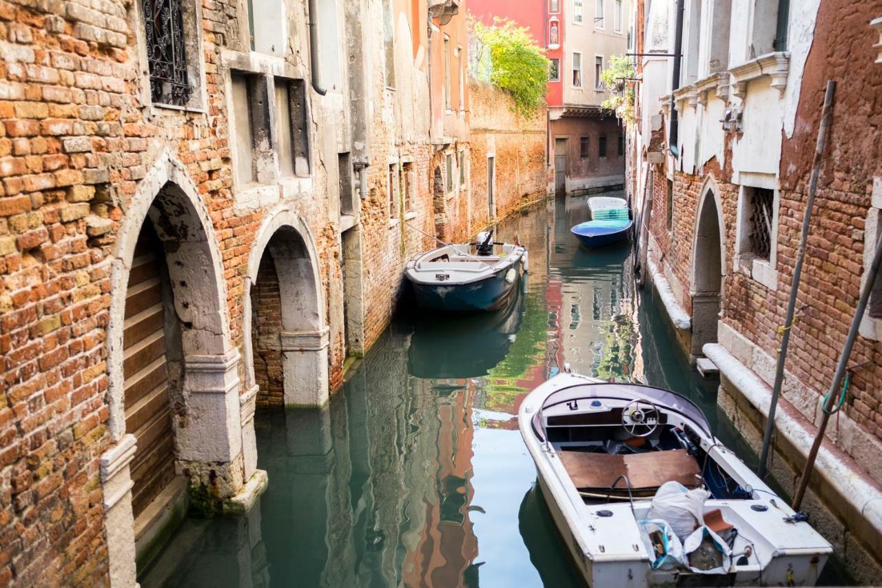 Sansoni Palace - Canal View Apartment Venice