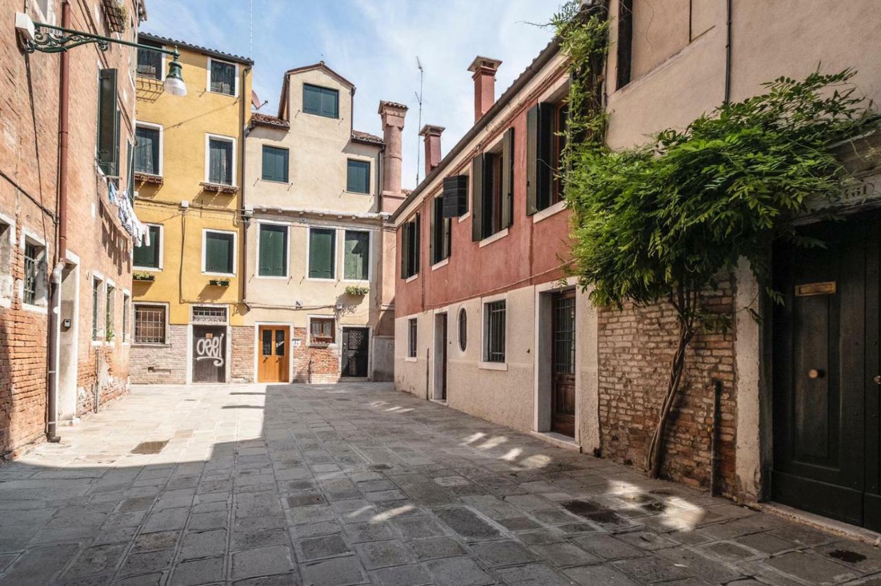 Palazzina Bandiera E Moro