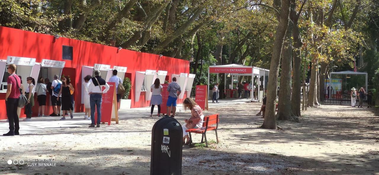Susy Biennale - Canal View And Garden Apartment *