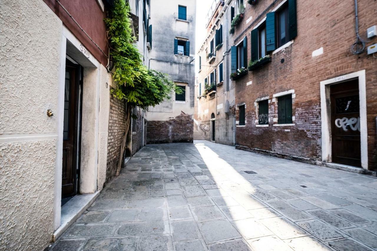 Apartment Palazzina Bandiera E Moro Venice