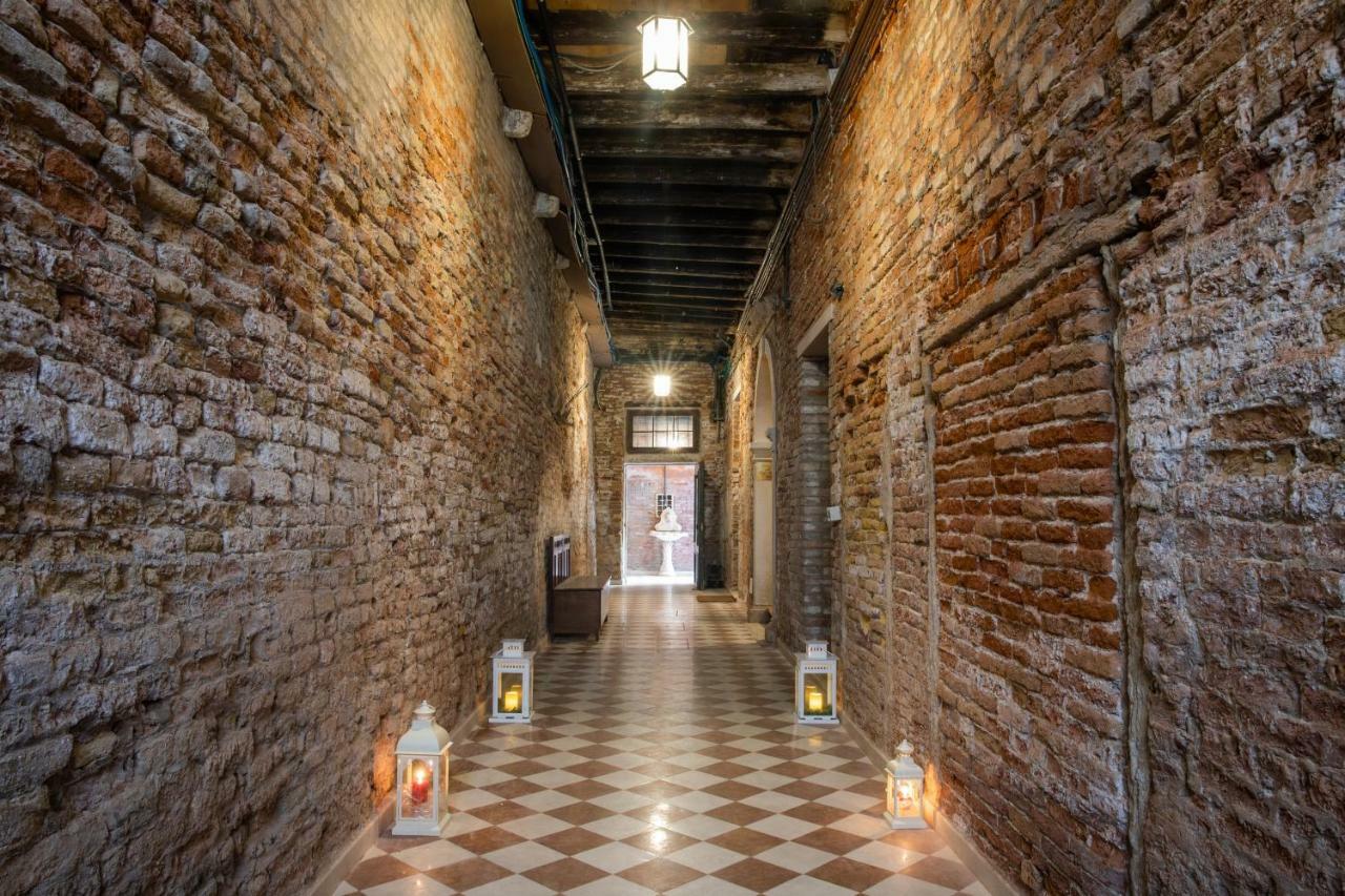 Dimora Al Doge Beato Vista Canale Acomodação com café da manhã  2*