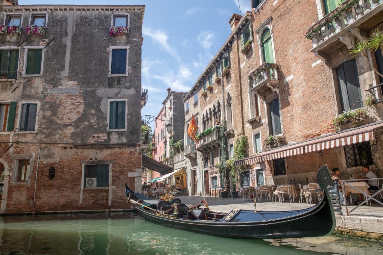 Acomodação com café da manhã  Dimora Al Doge Beato Vista Canale Veneza