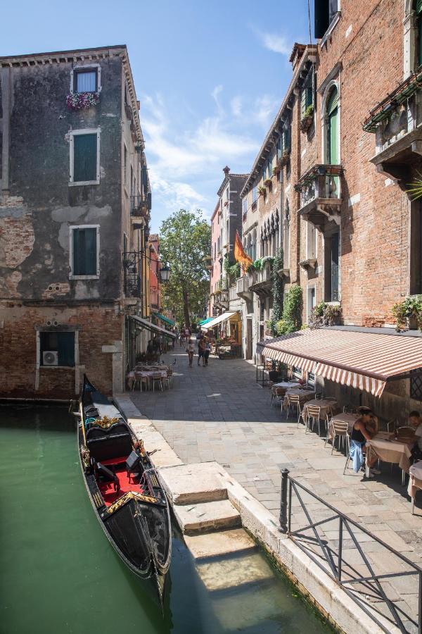Acomodação com café da manhã  Dimora Al Doge Beato Vista Canale Veneza